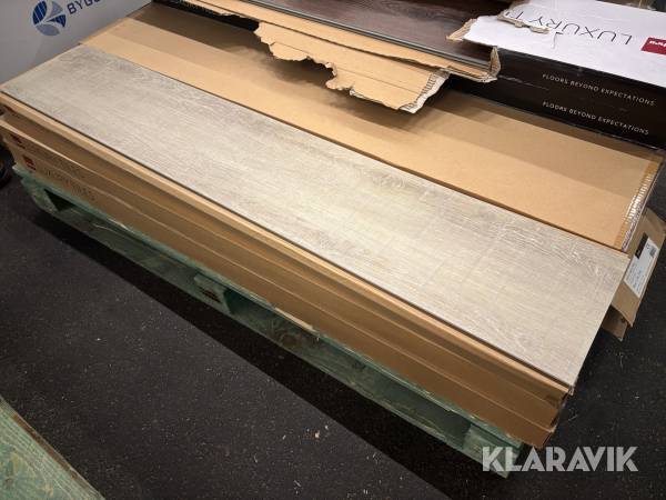 Golv Kährs Luxury Tiles Riva CLW 218