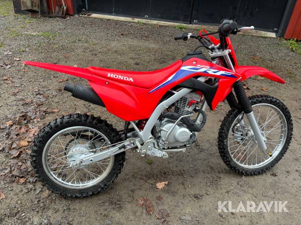 Cross Honda SDH125-57B