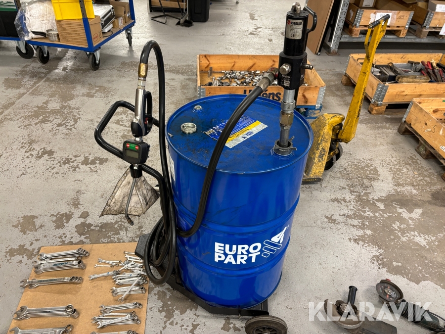 Oljevagn med fatpump och digital volymmätare