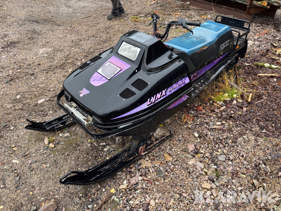 Snöskoter Lynx 5900