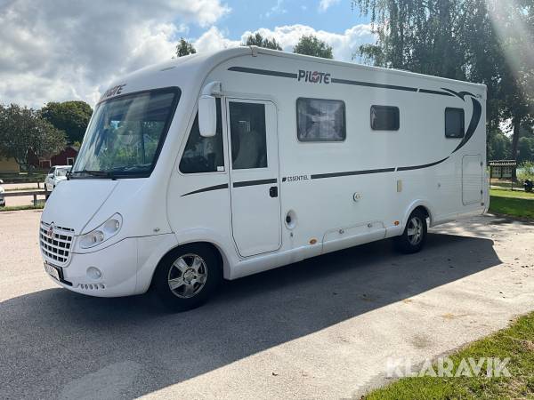 Husbil Fiat Pilote Essentiell G740 EURO 5, Helintegrerad, 4-pers