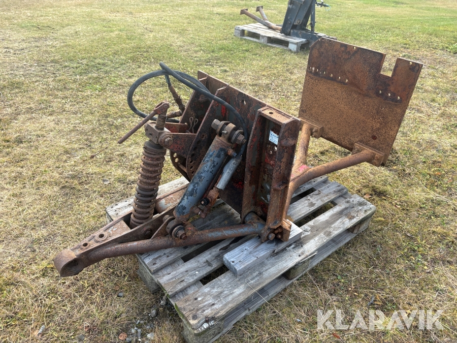 Främre sidoplogsfäste till lastbil Mählers