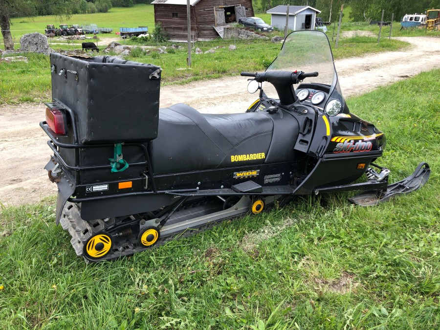 Snöskoter Ski-Doo Scandic WT 600 2