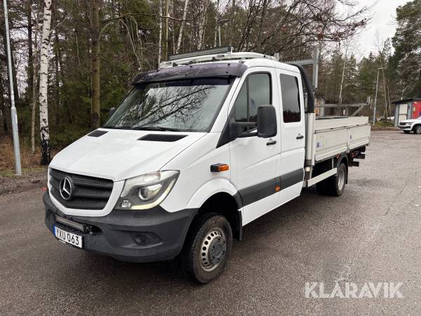 Pickup Mercedes-Benz Sprinter 4Motion med kran