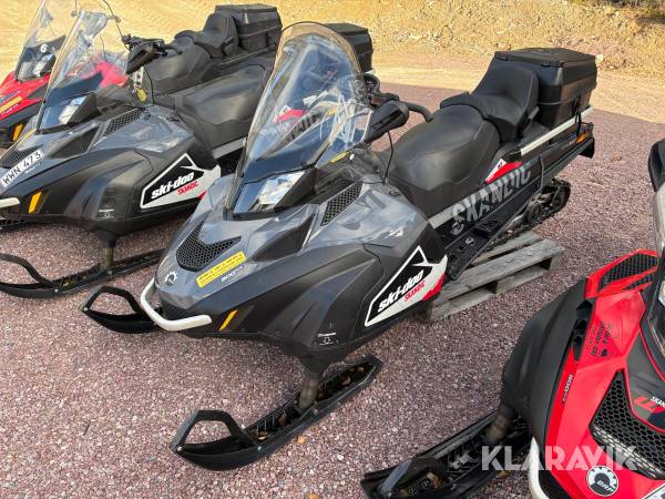 Snöskoter Ski-Doo Skandic