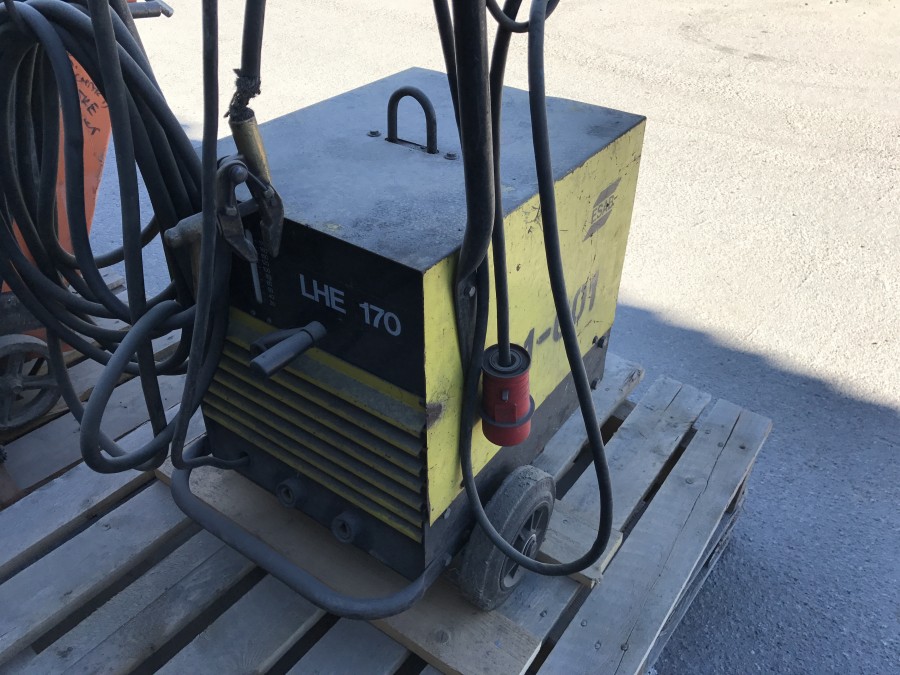 Pinnsvets med pinnar