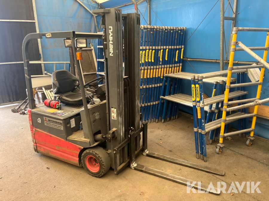 Truck Nichiyu FBT 13P