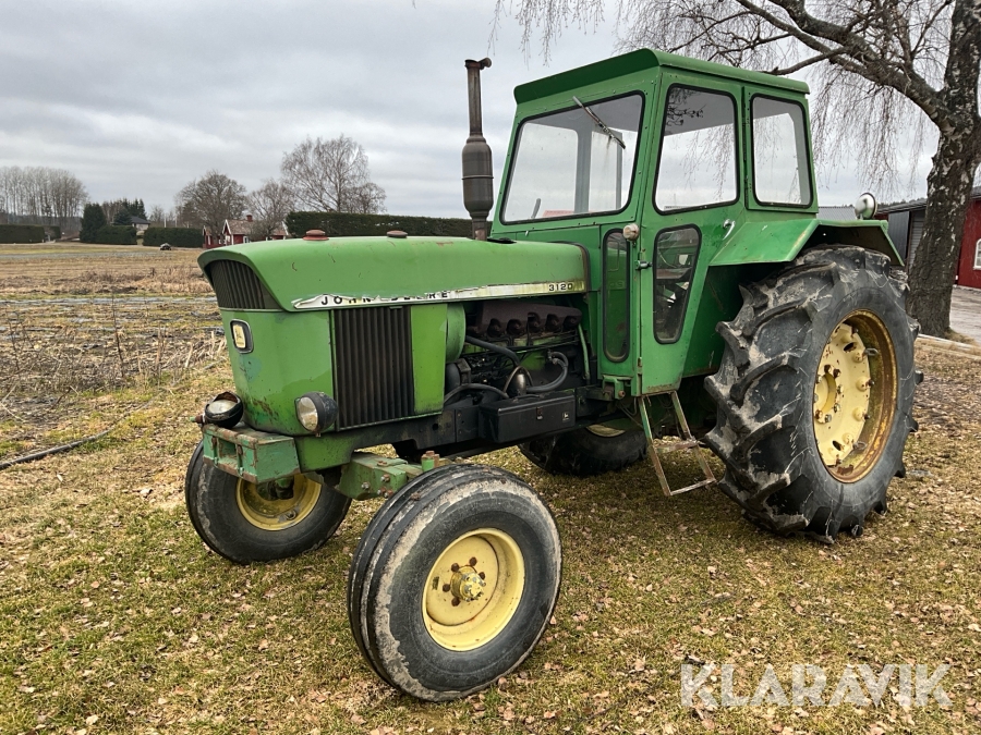 Traktor John Deere 3120