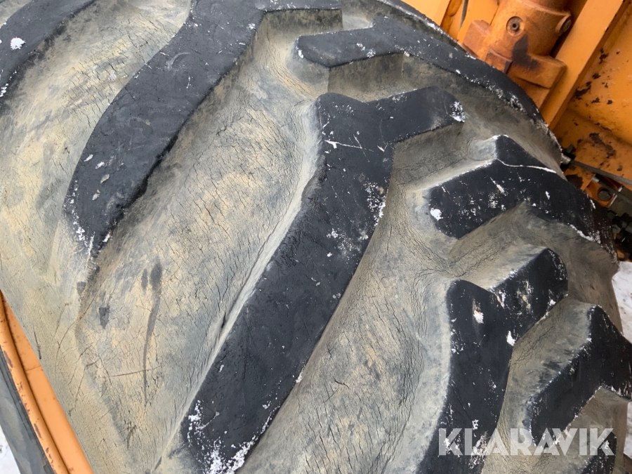 Hjulgrävmaskin Case Poclain 788 med tiltrotator