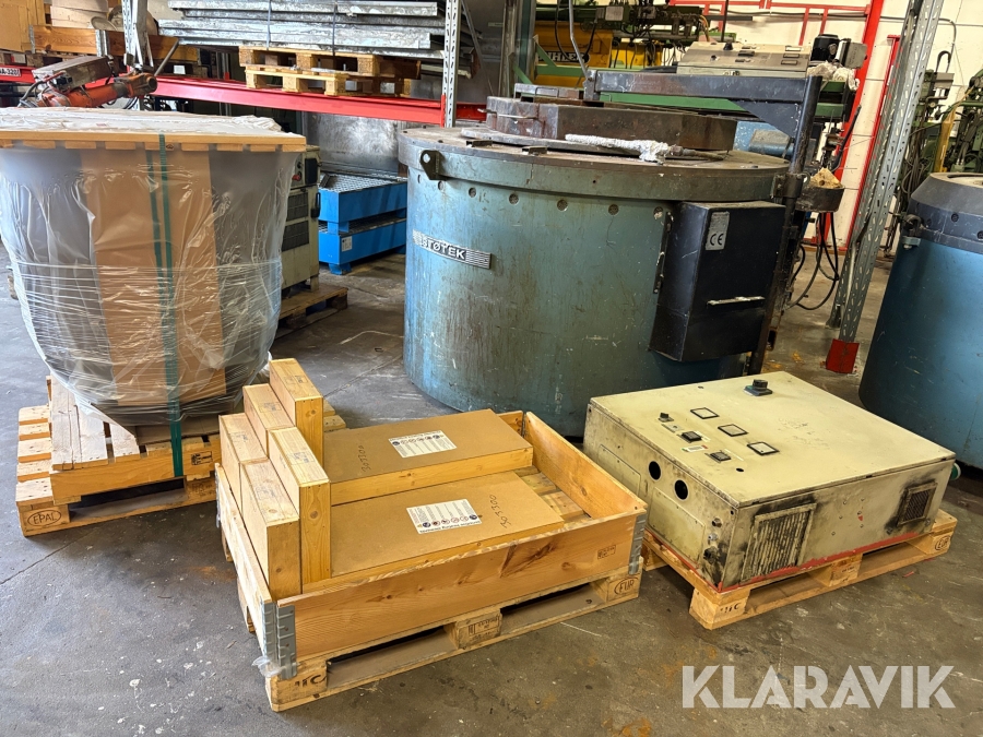 Smältugn Støtek Alusmelt 165 med styrskåp och tillbehör