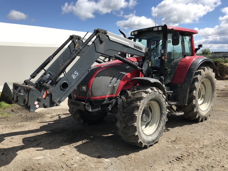 Traktor Valtra T202