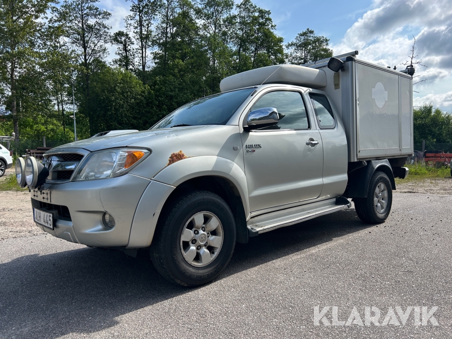 Pickup Toyota Hilux 2.5 D-4D 4WD (120hk) 2008 med kåpa