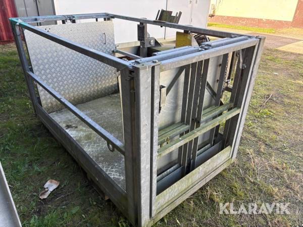 Arbetsplattform Manitou 2,25/4m 'P'