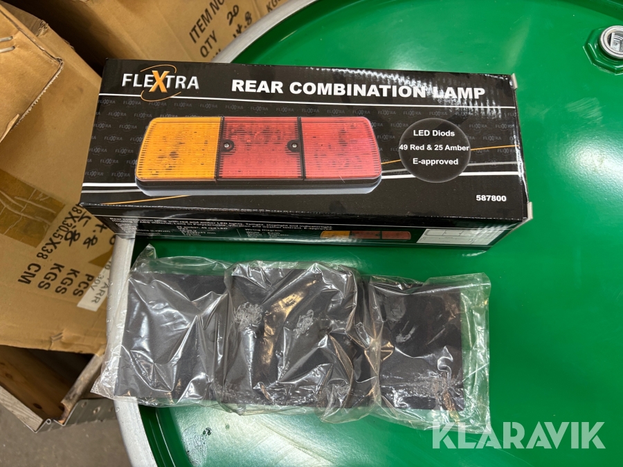 Baklampa led LM 10-30V & fäste Flextra 149st & 154st