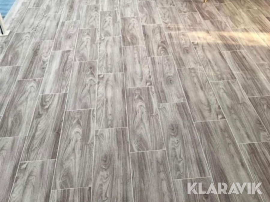 Klinker 20x60 med träutseende och struktur 100kvm