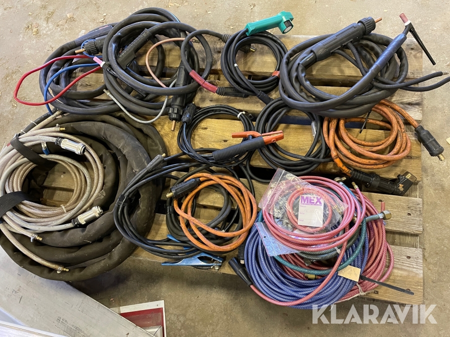 Parti svetstillbehör / svetskablar