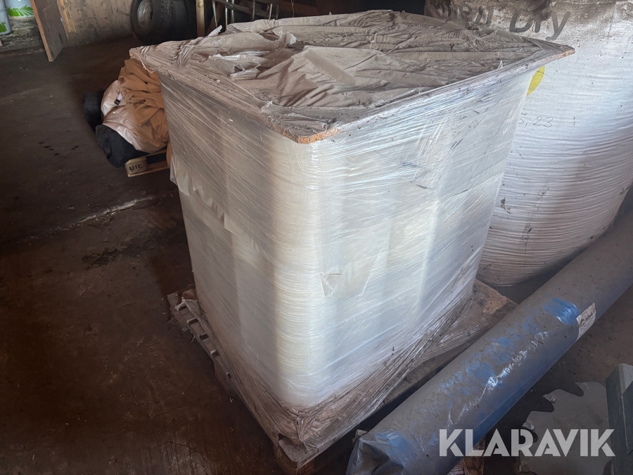 Transparent folie TrioBaleShield 1000mmx0,30mmx1000m - Totalt 20 rullar / 1 pall