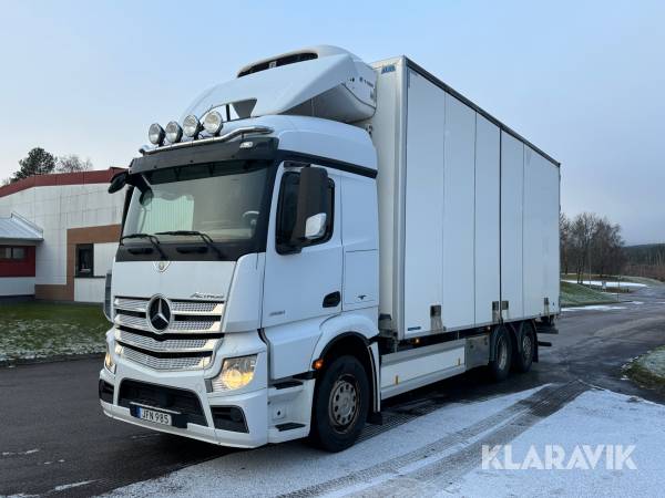 Lastbil Mercedes-Benz Actros 963-0-C öppningsbar sida