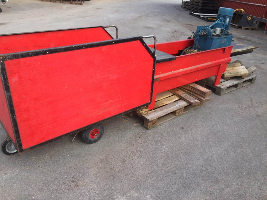 Halmhack till småbalar