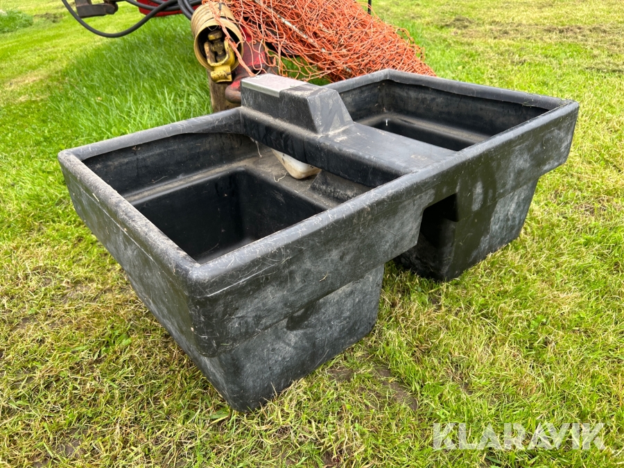Vattenkar ca 140 L JFC , Vara, Klaravik auktioner