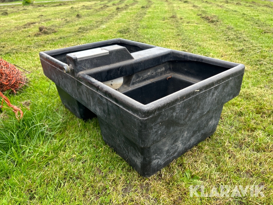 Vattenkar ca 140 L JFC , Vara, Klaravik auktioner