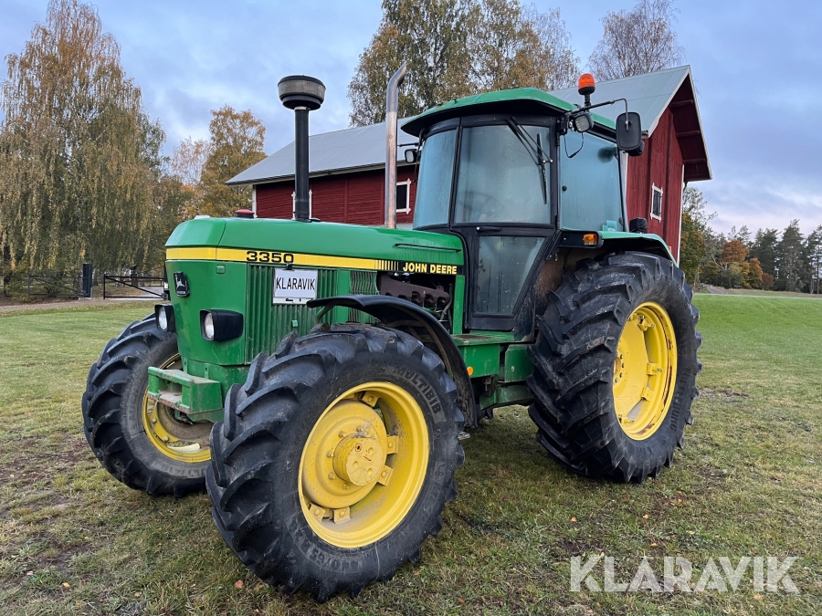 Traktor John Deere 3350