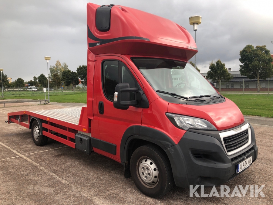 Biltransport Peugeot Boxer med sovhytt