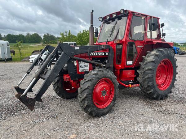 Traktor med lastare Volvo BM 2204