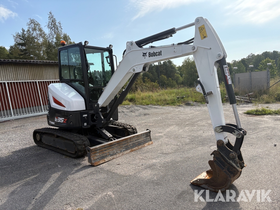 Grävmaskin Bobcat E35Z med skopa