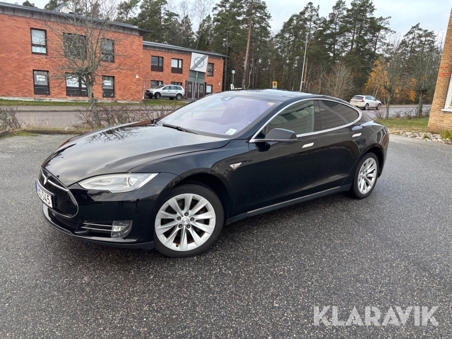 Tesla S85D 524hk