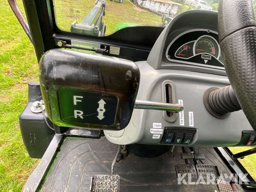 Traktor Foton Europard 504 med lastare, 4WD + redskap