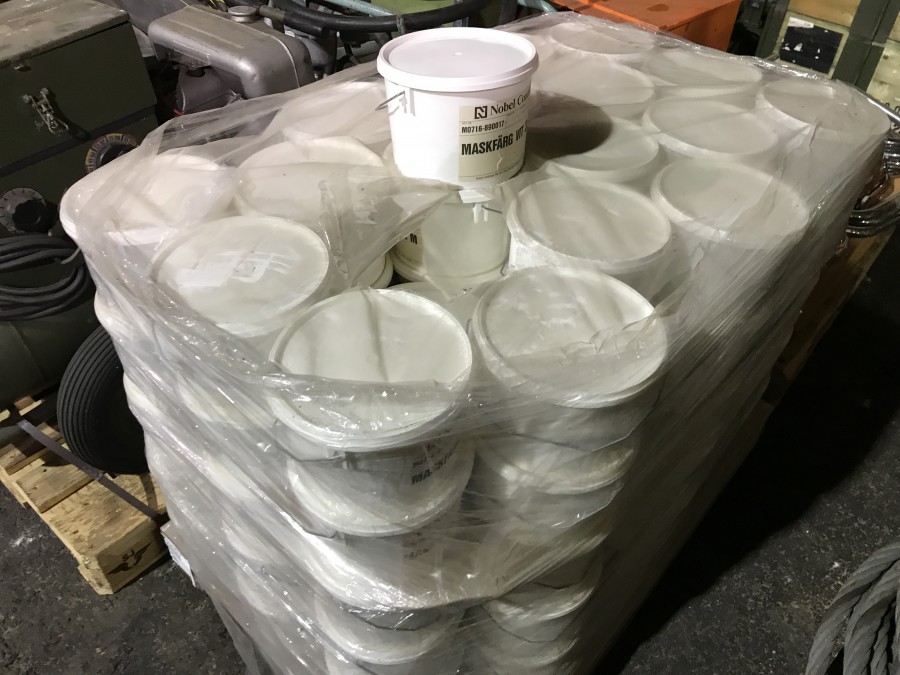 Pall med maskeringsfärg