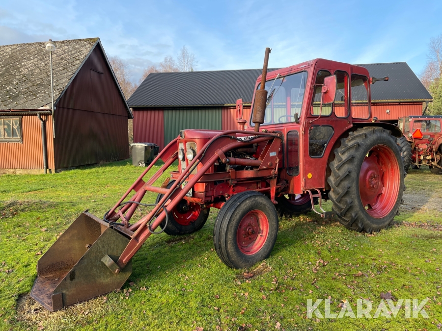 Veterantraktor Volvo BM 400 Buster med lastare