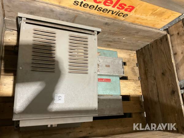 Elkomponenter till travers