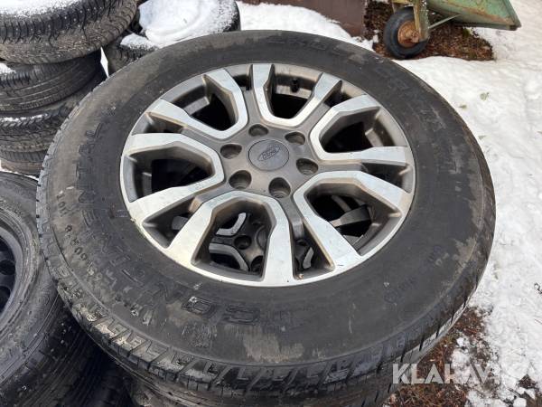 Däck med fälg till Ford Ranger Continental Cross contact XL 265/60/R18