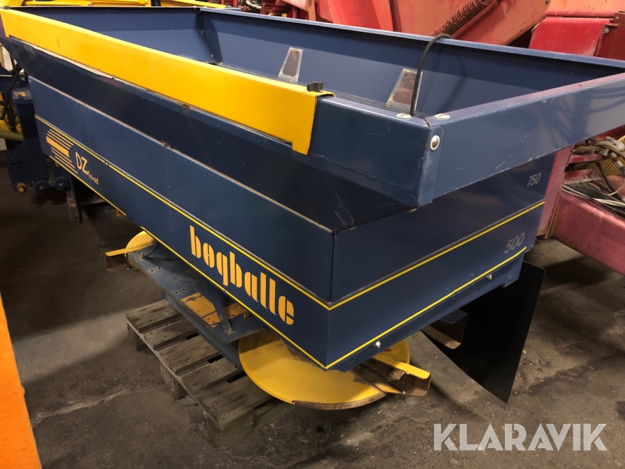 Konstgödselspridare Bogballe DZ Trend