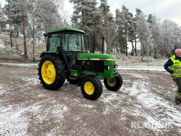 Traktor John Deere 2250