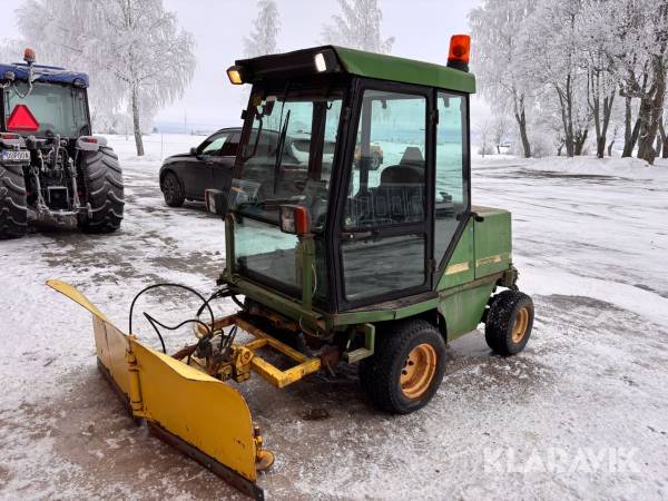 Redskapsbärare Roberine 1504 med Vikplog