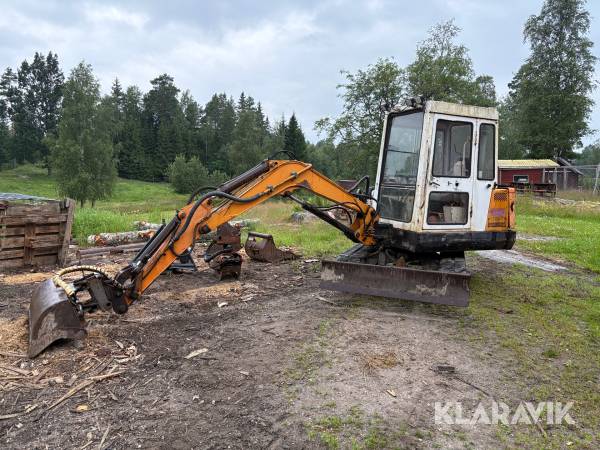 Grävmaskin Hanix N300-2