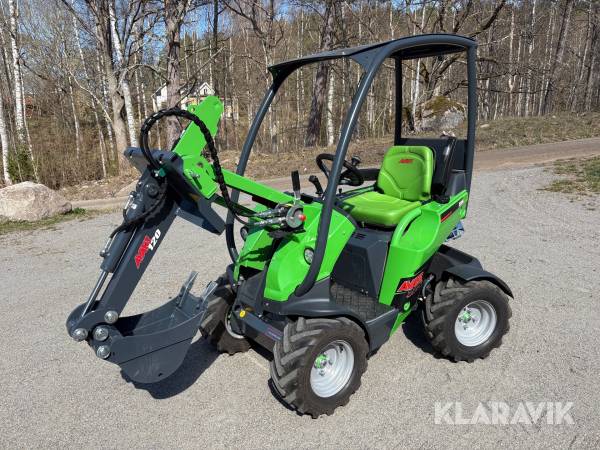 Kompaktlastare Avant 225