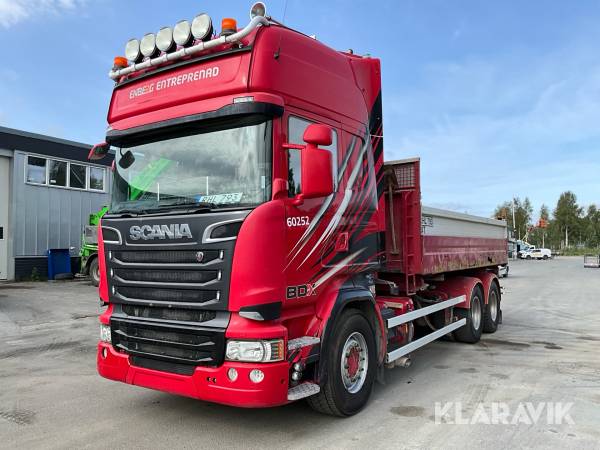 Snabblåsbil Scania R730 med tippflak & vändskiva