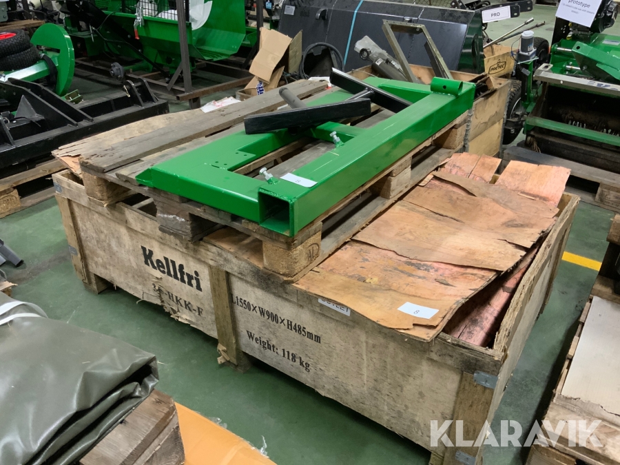 Hydrauliskt klipphuvud och ram till frontmonterade redskap Kellfri