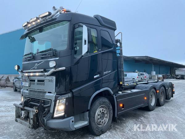 Lastväxlare Volvo FH16 750 Euro 6 Tridem Plogutrustad