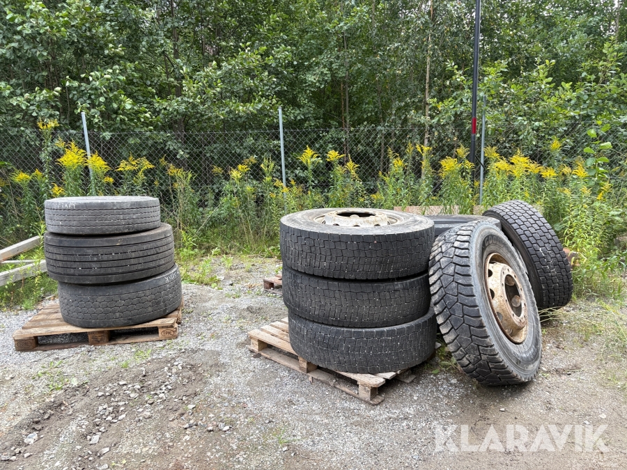Lastbilsdäck 12 st