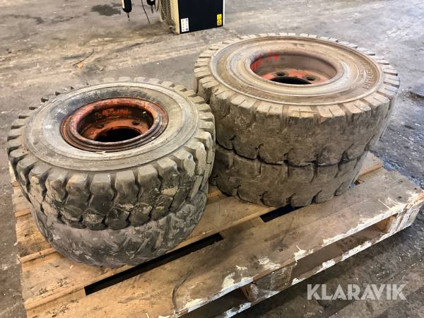 Truckdäck Continental Och Magnum 4 st, 7.00-12 och 6.00-9