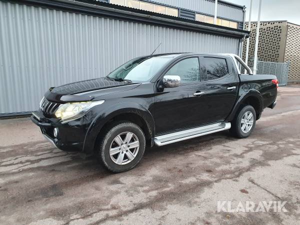 Pickup Mitsubishi L200 Double Cab 2.4 D Besiktigad utan anmärkning