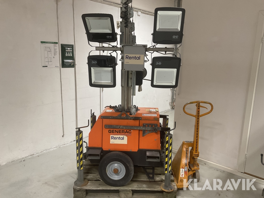 Belysningsmast Generac Tower light omvandlat till Nya Led lampor 4x150w