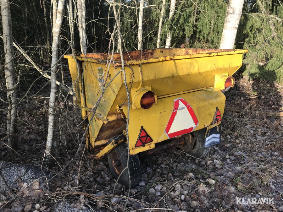 Bogserad sandspridare