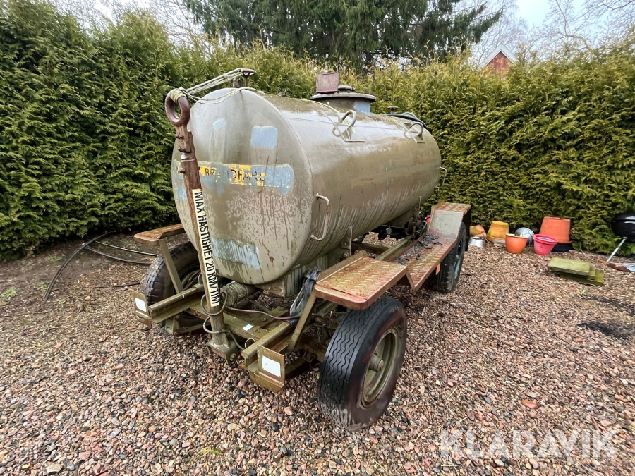 Rulltank på vagn  