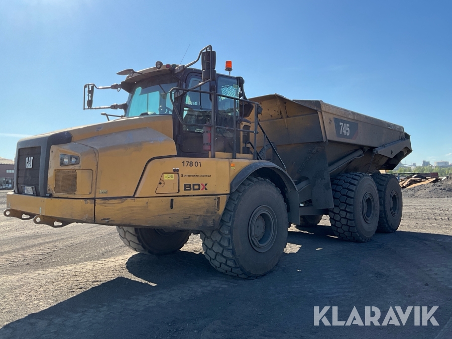 Dumper CAT 745